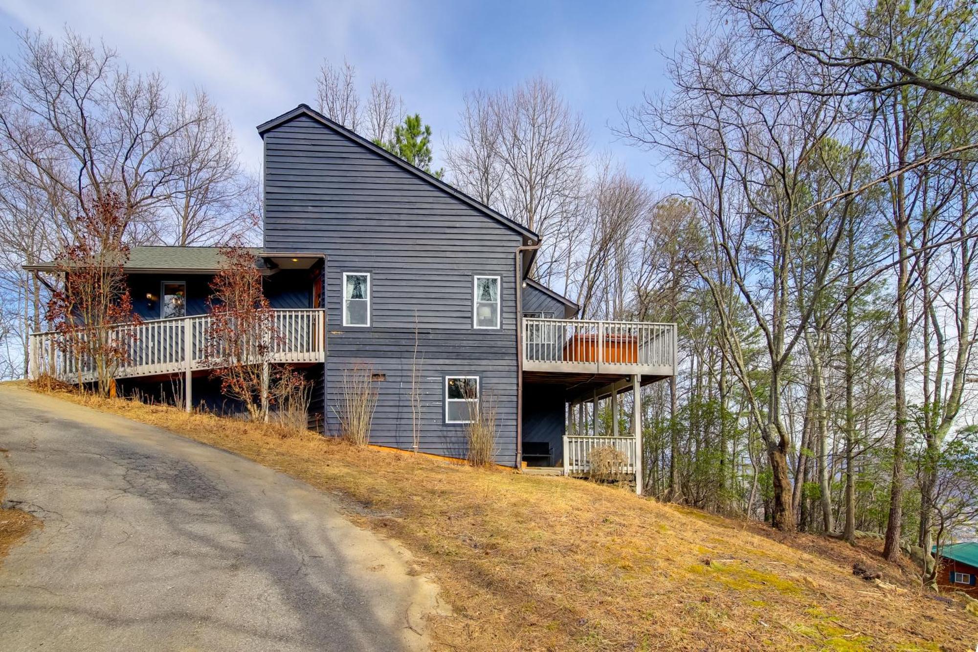 Gatlinburg Mountain Cabin With Hot Tub, Deck And Games Exterior foto